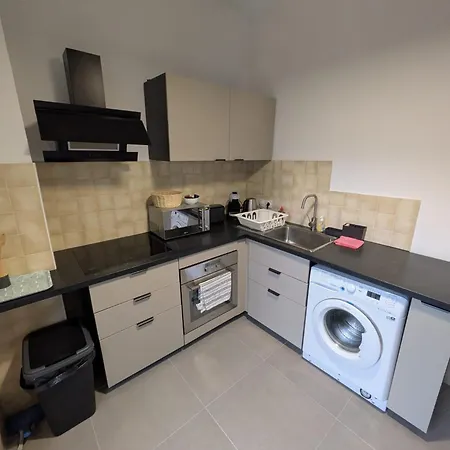 Sejour Chic Proche De La Apartamento *